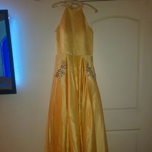 Size 8 satin pale yellow floor length gown